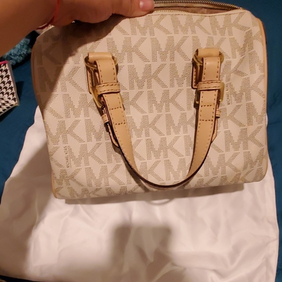 Mk purse - Picture 3 of 5